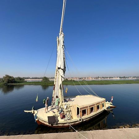 Nile Felucca Adventure Hotel อัสวาน ภายนอก รูปภาพ