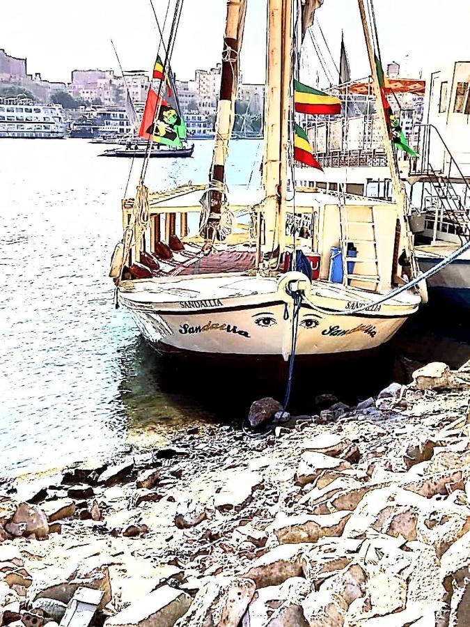 Nile Felucca Adventure Hotel อัสวาน ภายนอก รูปภาพ