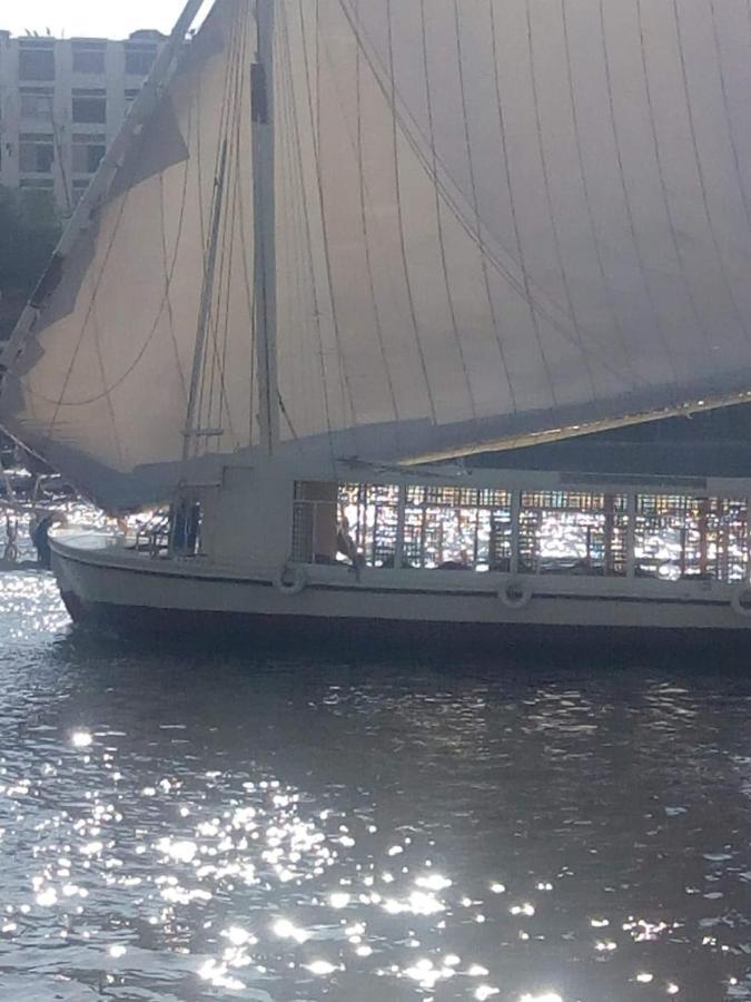 Nile Felucca Adventure Hotel อัสวาน ภายนอก รูปภาพ