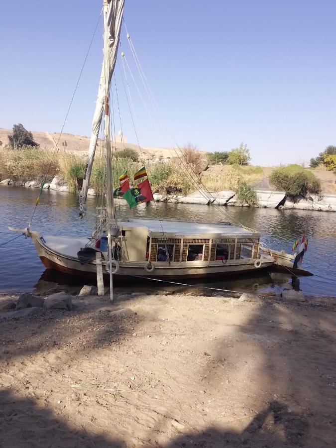 Nile Felucca Adventure Hotel อัสวาน ภายนอก รูปภาพ