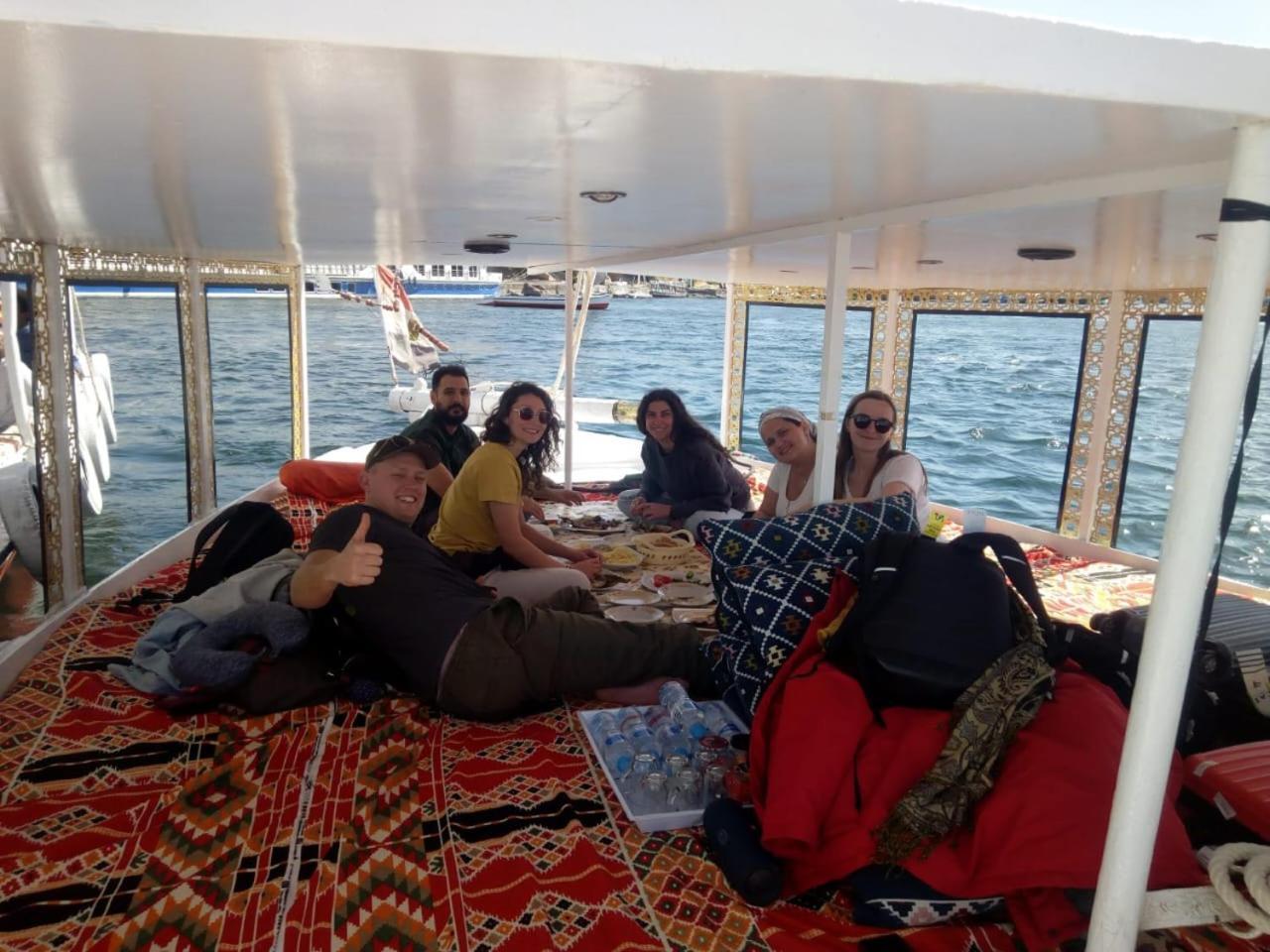 Nile Felucca Adventure Hotel อัสวาน ภายนอก รูปภาพ