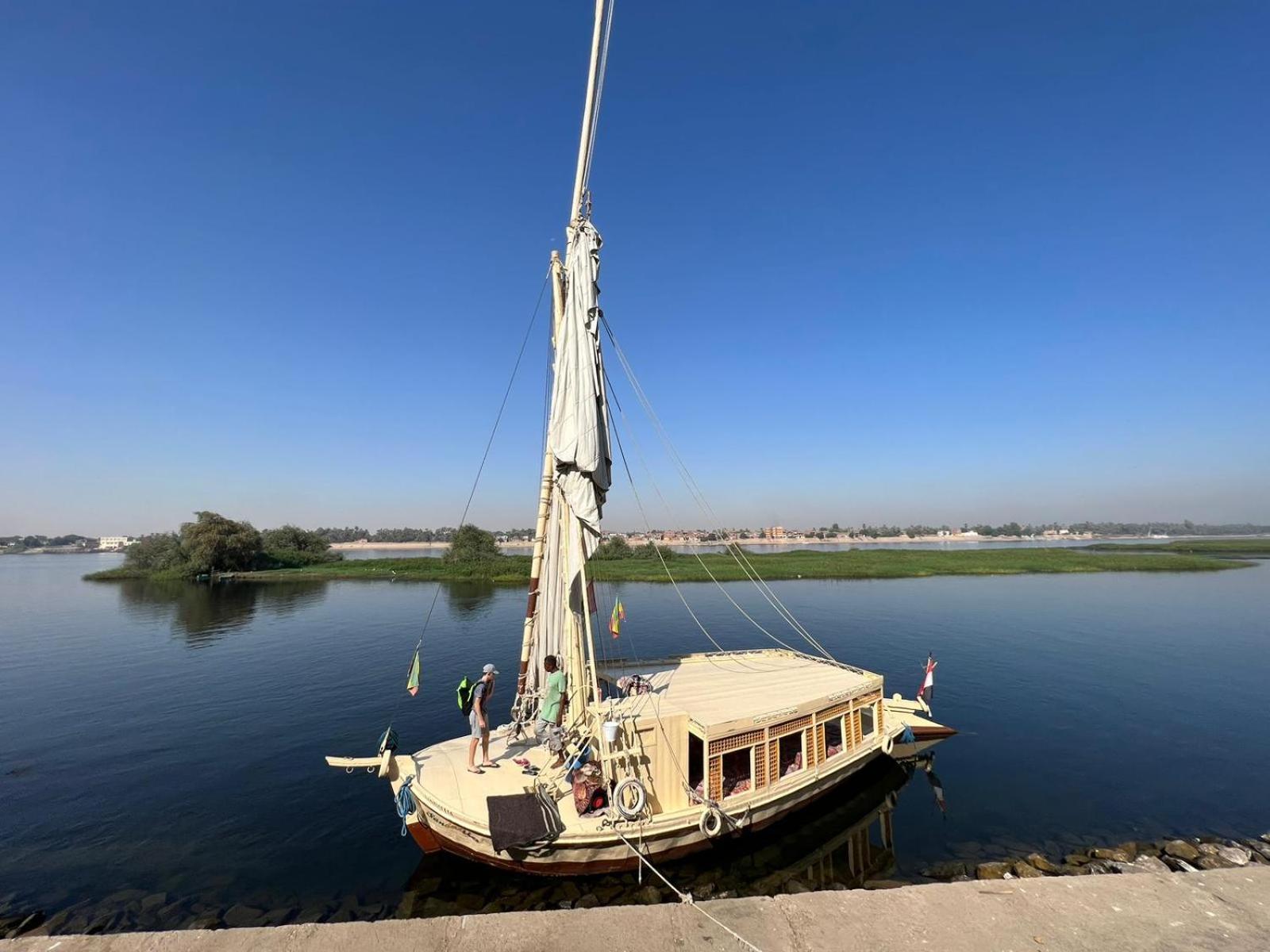 Nile Felucca Adventure Hotel อัสวาน ภายนอก รูปภาพ