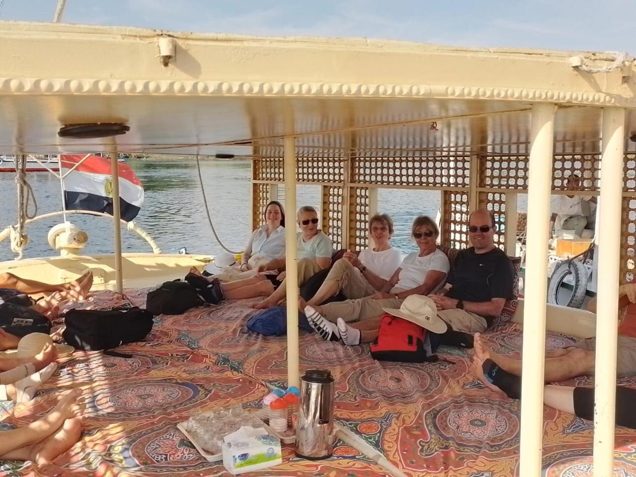 Nile Felucca Adventure Hotel อัสวาน ภายนอก รูปภาพ