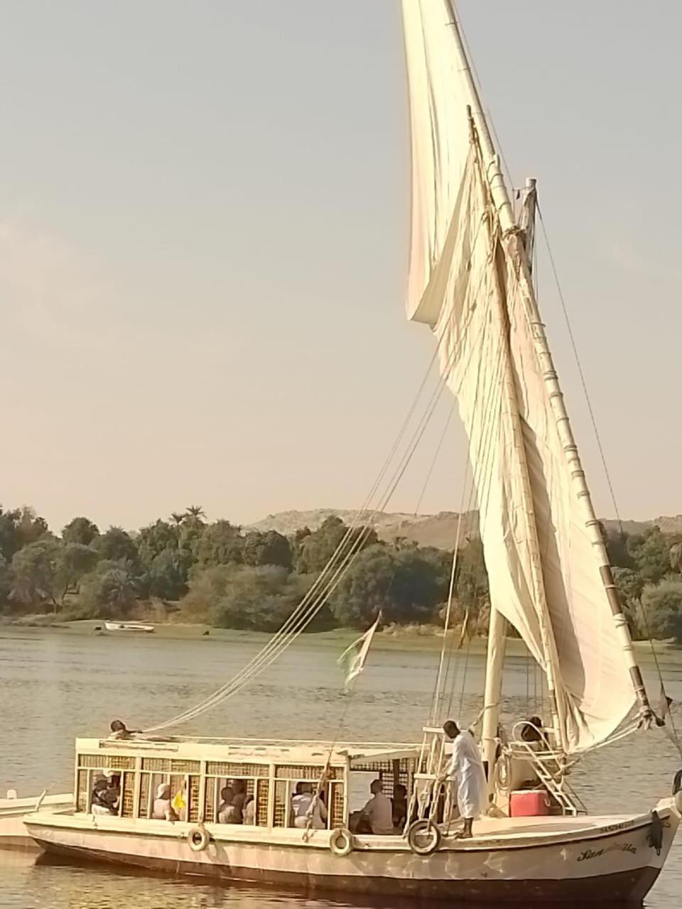 Nile Felucca Adventure Hotel อัสวาน ภายนอก รูปภาพ