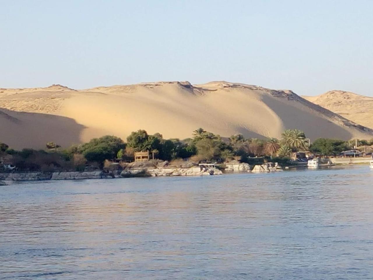 Nile Felucca Adventure Hotel อัสวาน ภายนอก รูปภาพ